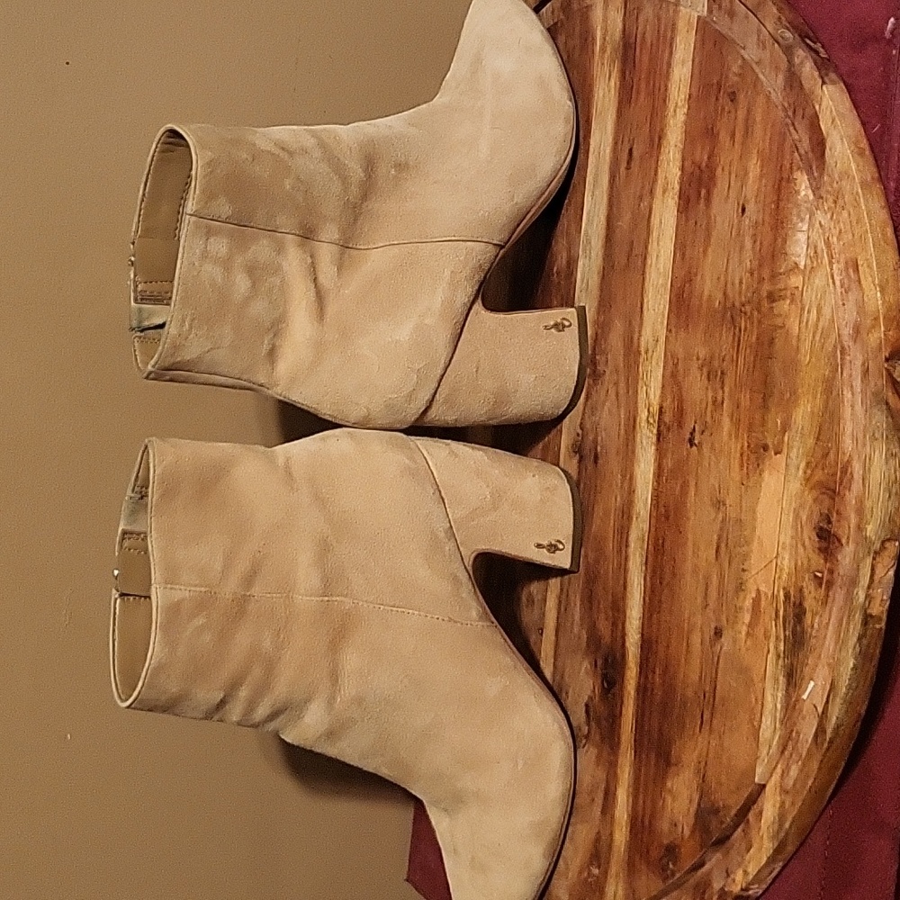 Sam Edelman 8.5 Suede